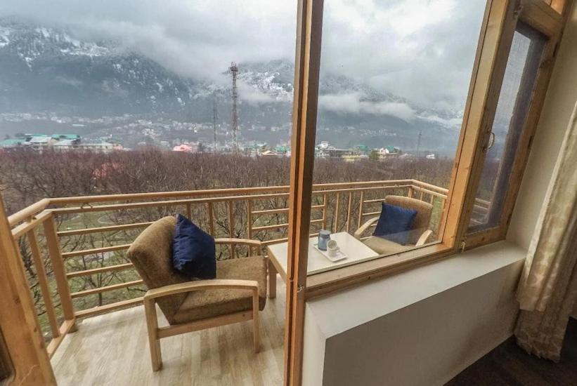 Himalayan Woods Cottage Манали Экстерьер фото